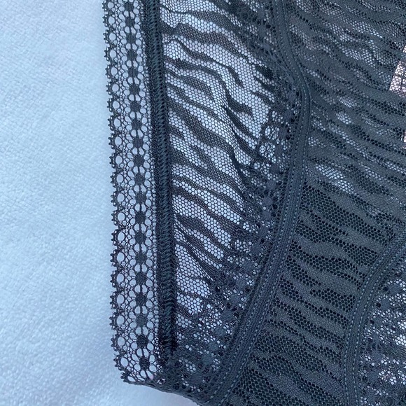 Victoria Secret Animal Print Shear High-Leg Cheeky Tanga Echancre Pantie Sz XS - Picture 3 of 5